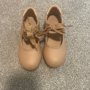 Tan Tap shoes